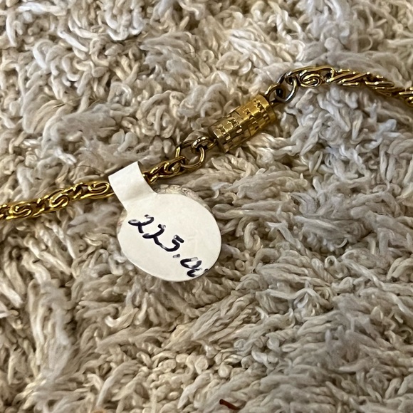 Vintage chanel necklace! Made with a Chanel clip-on earring! - Picture 7 of 11